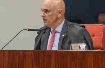  Alexandre de Moraes nega ter viajado em aviões de Vorcaro 